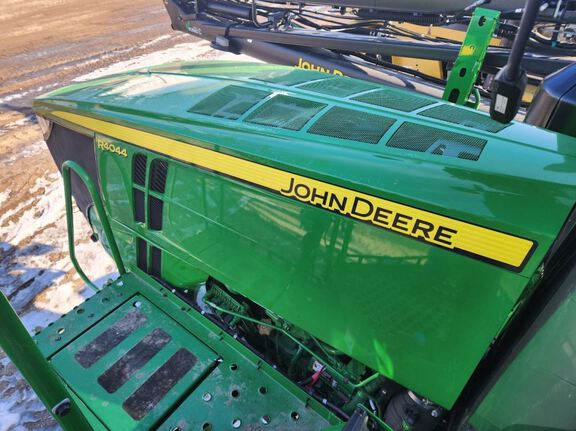 2020 John Deere R4044 Sprayer/High Clearance