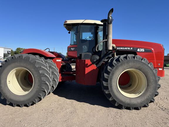 2012 Versatile 435 Tractor 4WD