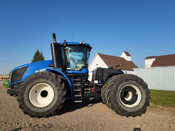 2012 New Holland T9.670 Tractor 4WD