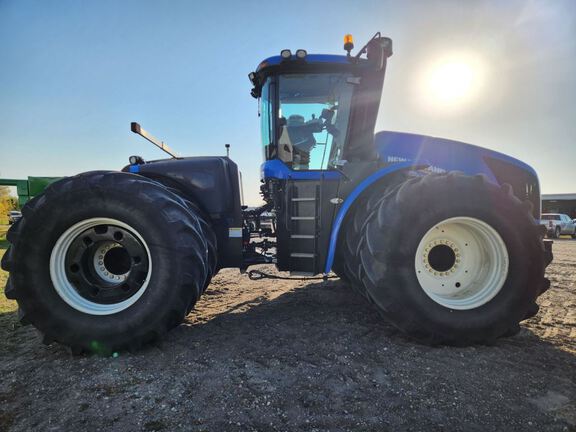 2012 New Holland T9.670 Tractor 4WD