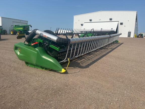 2023 John Deere RD40F Header Combine