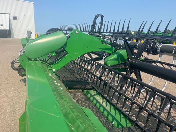 2023 John Deere RD40F Header Combine