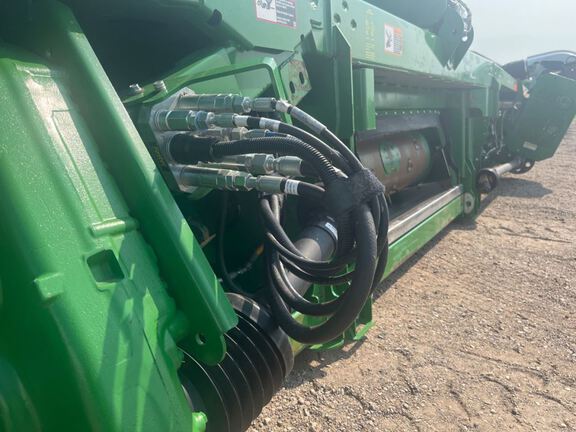 2023 John Deere RD40F Header Combine