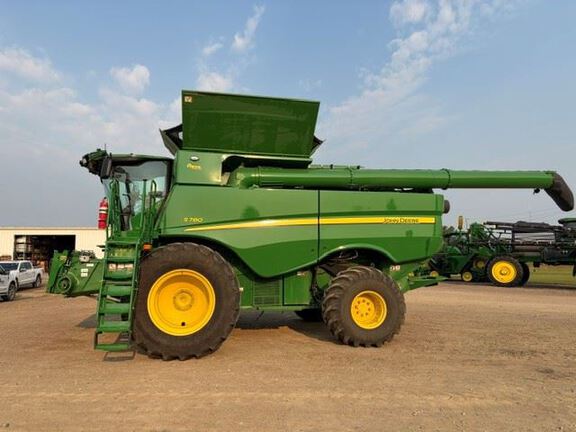 2024 John Deere S780 Combine