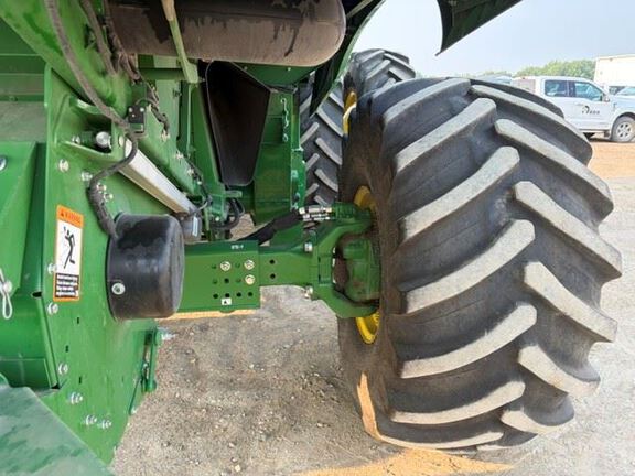 2024 John Deere S780 Combine
