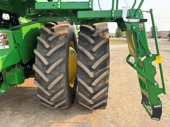 2024 John Deere S780 Combine