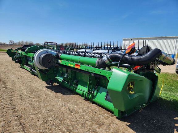 2024 John Deere RD40F Header Combine