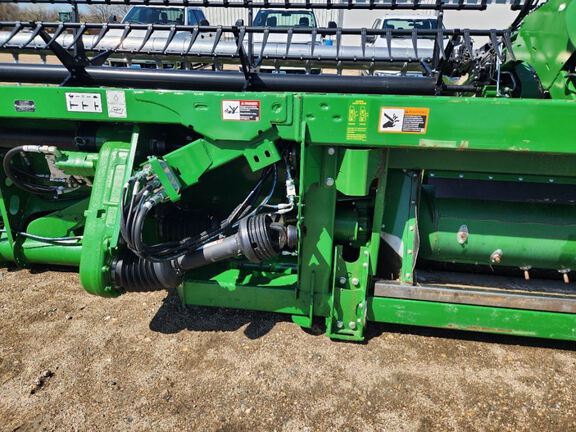 2024 John Deere RD40F Header Combine