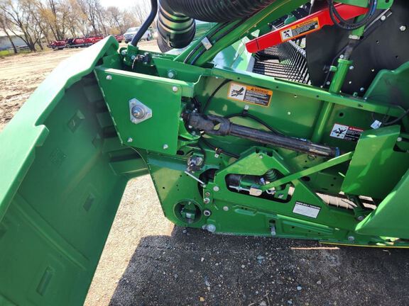 2024 John Deere RD40F Header Combine