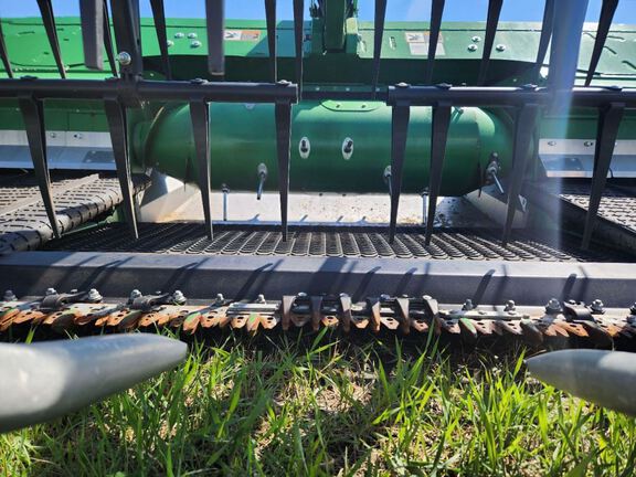 2024 John Deere RD40F Header Combine