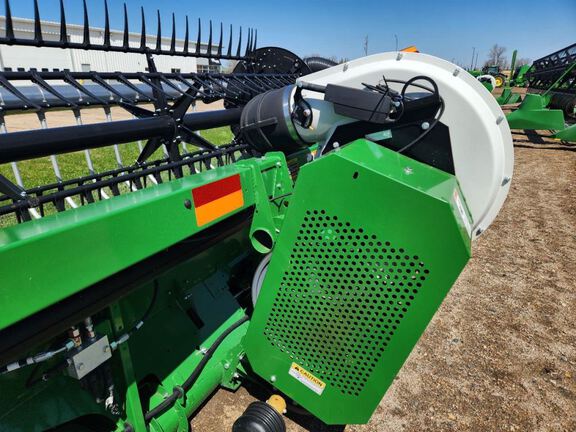 2024 John Deere RD40F Header Combine