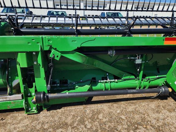 2024 John Deere RD40F Header Combine