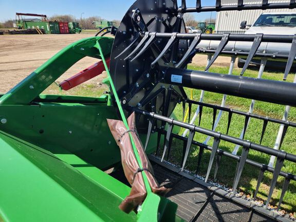 2024 John Deere RD40F Header Combine