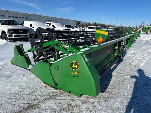 2010 John Deere 635F Header Combine