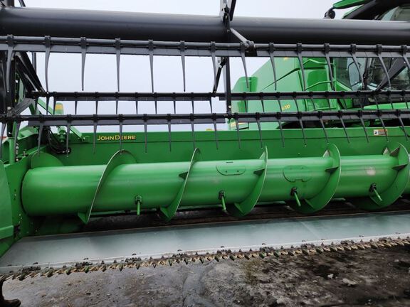 2010 John Deere 635F Header Combine