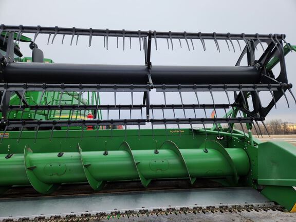 2010 John Deere 635F Header Combine