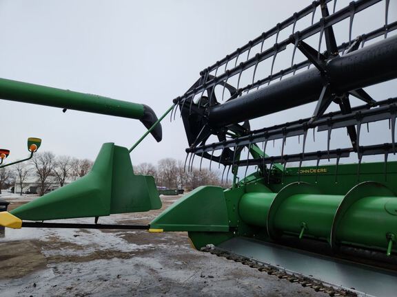 2010 John Deere 635F Header Combine