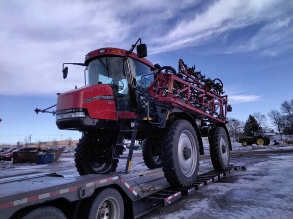 2008 Case SPX4420 Sprayer/High Clearance