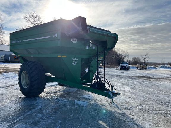 2010 J&M 875-18 Grain Cart