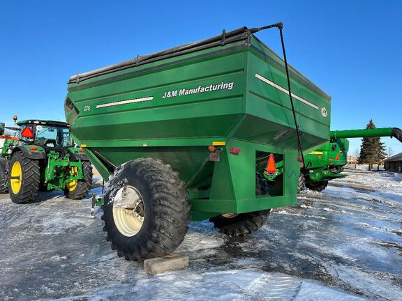 2010 J&M 875-18 Grain Cart