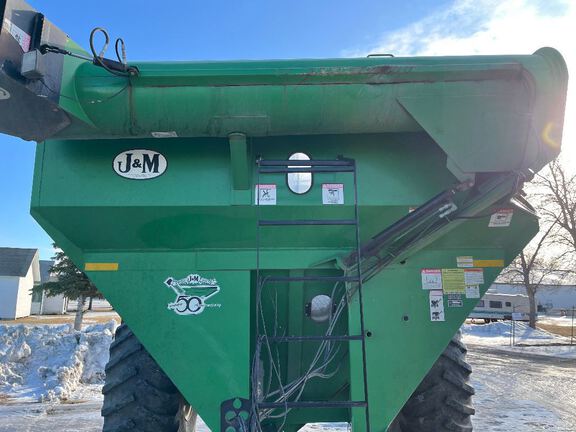 2010 J&M 875-18 Grain Cart