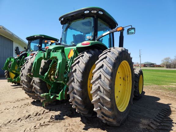2014 John Deere 8335R Tractor