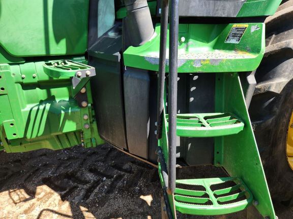2014 John Deere 8335R Tractor