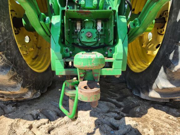 2014 John Deere 8335R Tractor