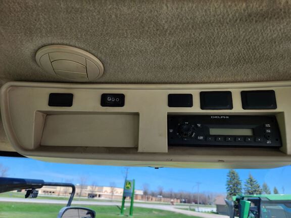 2014 John Deere 8335R Tractor