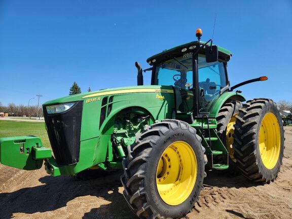 2014 John Deere 8335R Tractor