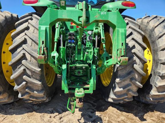 2014 John Deere 8335R Tractor
