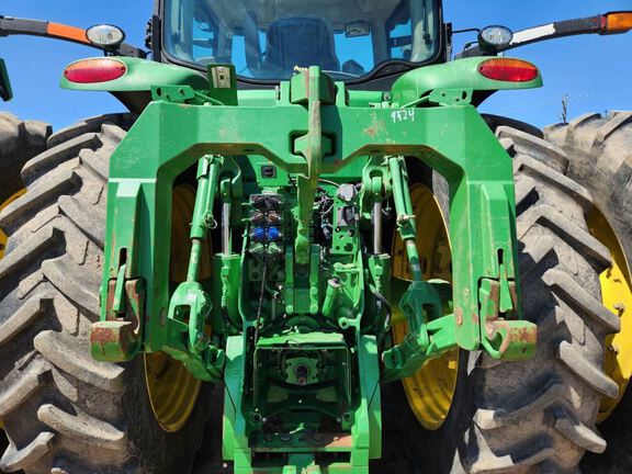 2014 John Deere 8335R Tractor