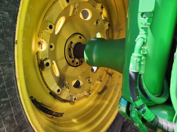 2014 John Deere 8335R Tractor