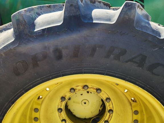 2014 John Deere 8335R Tractor