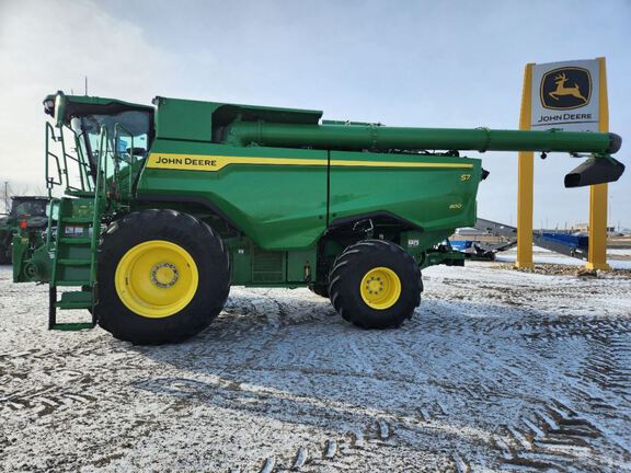 2025 John Deere S7 800 Combine