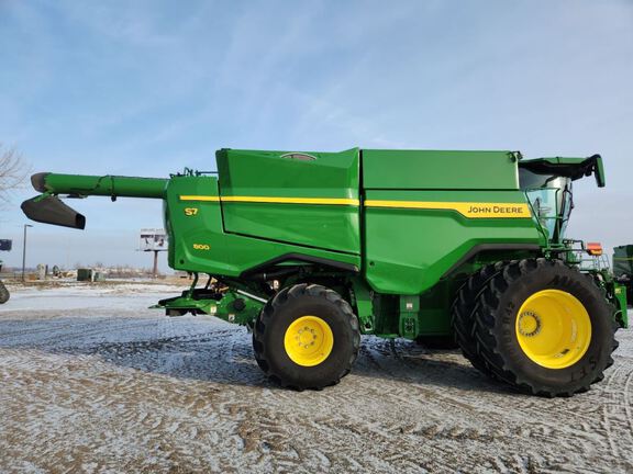2025 John Deere S7 800 Combine