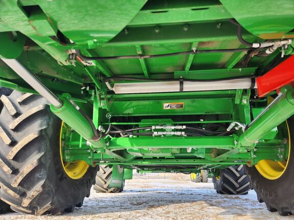 2025 John Deere S7 800 Combine