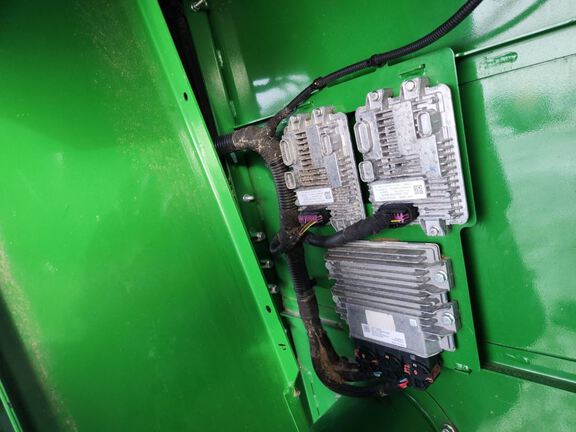 2025 John Deere S7 800 Combine