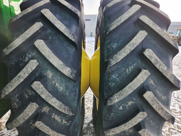 2025 John Deere S7 800 Combine