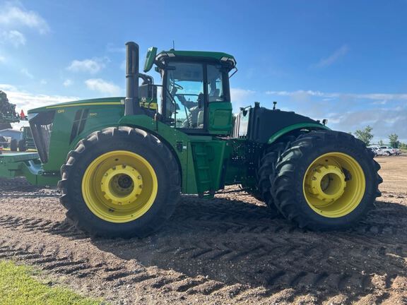 2024 John Deere 9R 590 Tractor 4WD
