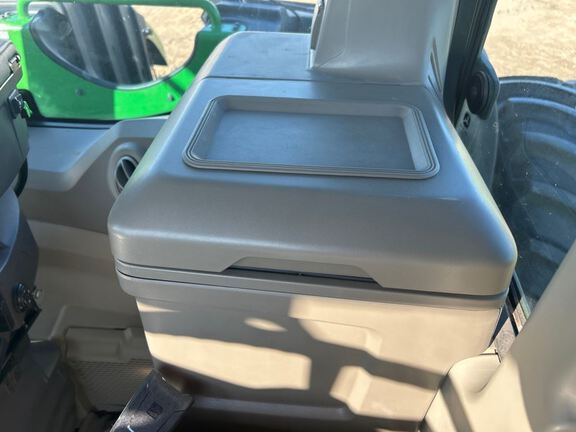 2024 John Deere 9R 590 Tractor 4WD