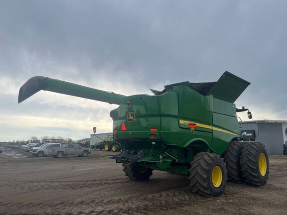 2019 John Deere S780 Combine