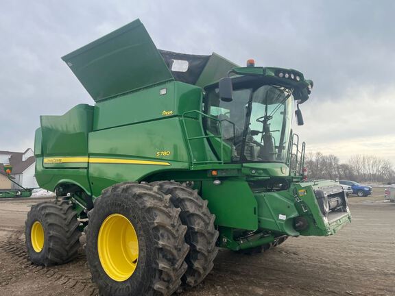 2019 John Deere S780 Combine