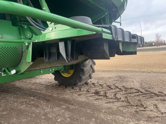 2019 John Deere S780 Combine