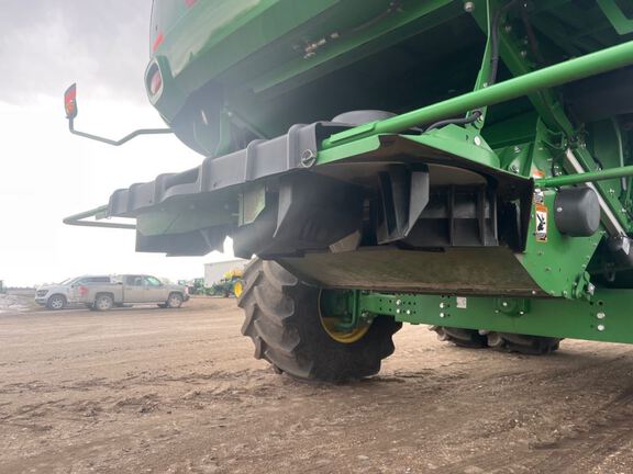 2019 John Deere S780 Combine