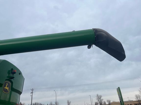 2019 John Deere S780 Combine