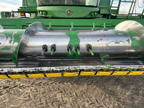 2020 John Deere 630F Header Combine