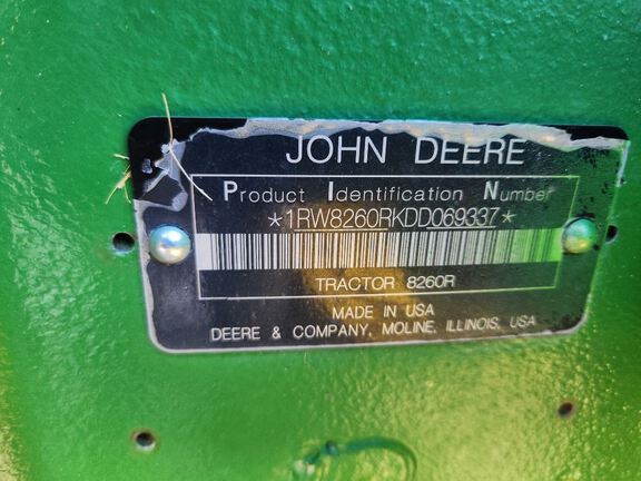2013 John Deere 8260R Tractor