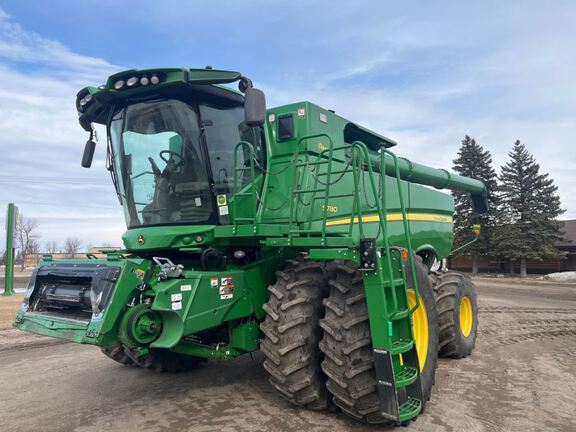 2021 John Deere S780 Combine