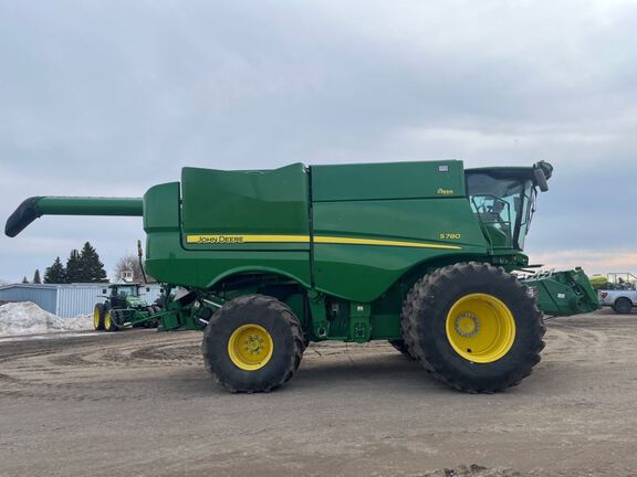 2021 John Deere S780 Combine